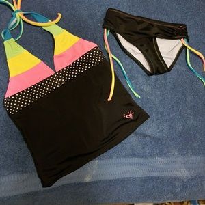 Girls size 6 bathing suit